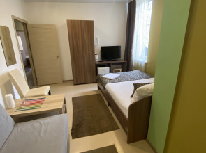 Отель White House