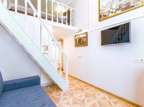 Квартира 2 ColorSPB Дом Художников