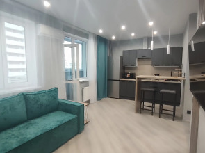 Квартира V-Gosti | Логика Центр | Бесконтактный Заезд 24/7