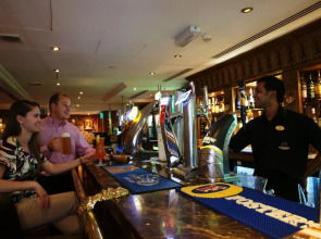 Arabian Courtyard Hotel & Spa