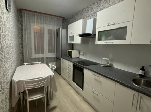 Dvukhkomnatnaya Na Lermontova Flat