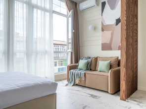 Апартаменты Red Apartments Арт Лайт Сити Микеланджело