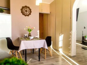 Квартира возле Самолёта