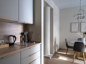 Апартаменты с отдельной спальней на Большой Покровской (до 4х гостей)