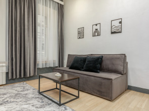 Апартаменты у Восстания