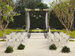 Отель Radisson Blu Bali Uluwatu