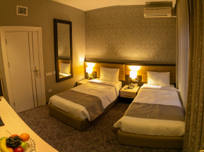 Отель Parkway Inn Hotel & Spa