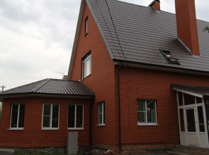 Krutoj Log Guest House