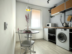 Апартаменты КвартАп на Романтиков 1