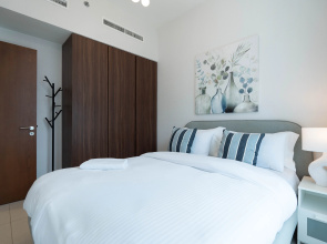 Keyrock Premium Reva Stay with Pool Access Apartments