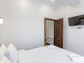 Апартаменты Гортензия Ирины Савельевой в парке с видом на горы