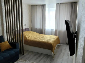 V Tsentre Goroda Olenegorsk Flat
