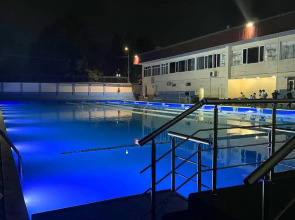 Отель Grand Avenue