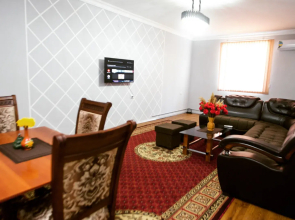 The Traveler's Apartment, Apartments