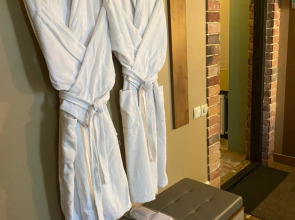 Апартаменты на Средней 13