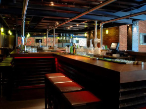 Отель Dubai Marine Beach Resort & Spa