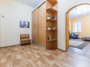 Апартаменты Comfort Home на 10 гостей на Карла Маркса 39