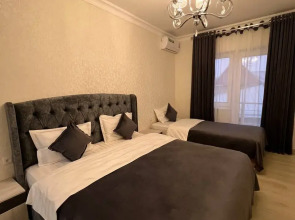 Отель Orient Inn