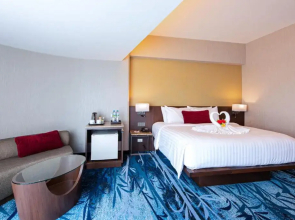 Отель Ambassador Bangkok Hotel