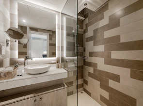 Апартаменты Seven Palm on Palm Jumeirah