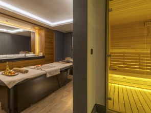 Golden Tulip Istanbul Bayrampasa