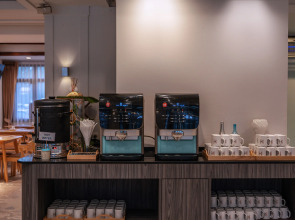 Отель Heeton Concept Pattaya by Compass Hospitality