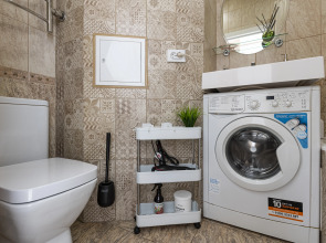 Апартаменты Девушка в шляпе