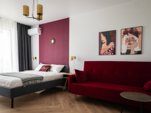 Red Velvet Flat