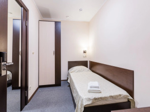 Отель Very Hotel