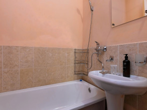 Квартира рядом с Мнтк им. Федорова и Ск Заря