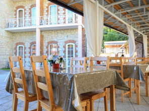 Отель Никополи