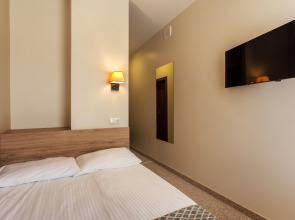 Отель Old Town Trio