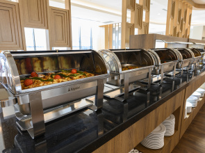 Отель La Quinta by Wyndham Istanbul Gunesli