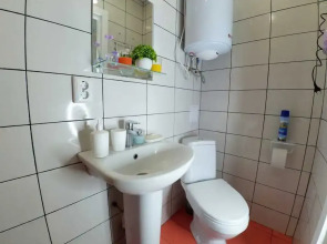 Студия 4 Тат Хаус на улице Нурсултана Назарбаева 9 в центре города у станции метро