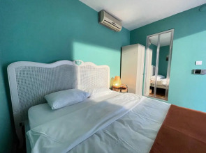 Апартаменты 1 Bedroom Apartment at Galata Istanbul with Shared Rooftop