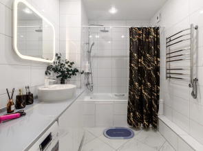 Апартаменты двухкомнатные LUX с видом на ДОН №10