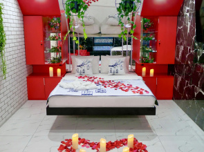 Romanticheskaya S Dzhakuzi I Vidom Na Ozyora Flat