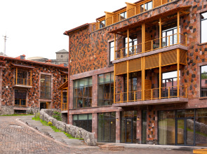 Отель Red Bridge Yerevan