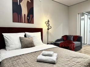 Квартира Люкс Студия в ЖК Бизнес-Класса и Дизайнерским Ремонтом