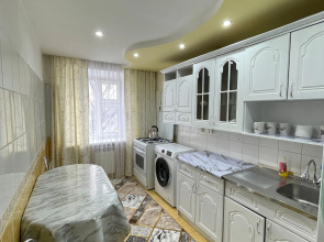 Uyutnaya Trekhkomnatnaya V Tsenre Goroda Flat