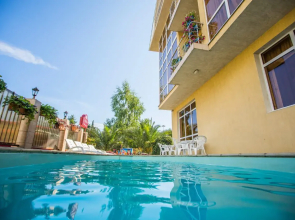 Edem-2 Guest House