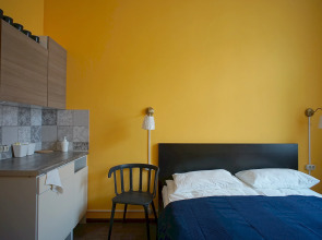 Меблированные комнаты на Столярном