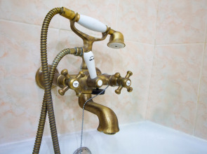 Двухкомнатная квартира возле Кремля