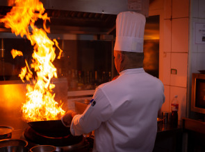 Arabian Courtyard Hotel & Spa