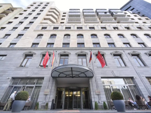 Отель Ramada and Suites by Wyndham Yerevan