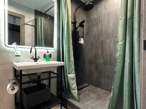 Квартира Двухкомнатная в Стиле Loft с Видом на Бухту Золотой Рог