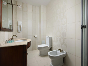 Домбай Пэлас