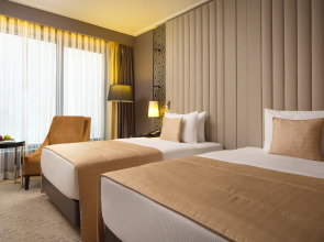 Отель DoubleTree by Hilton Minsk