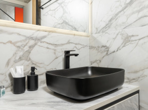 Отель Скала