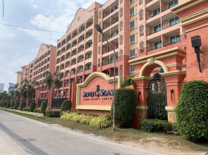 V Seven Seas Resort Pattaya Resort Apartments